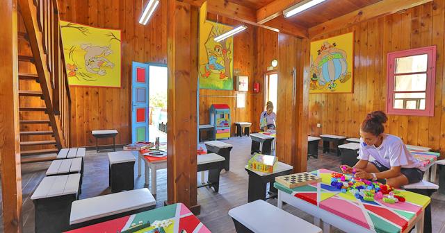 Cooee-Hari-Club-Beach-Resort-MINICLUB