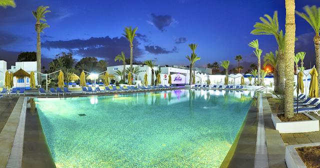 Cooee-Hari-Club-Beach-Resort-POOL