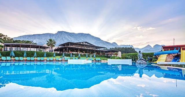 Gypsophila-Club-Marine-POOL-02