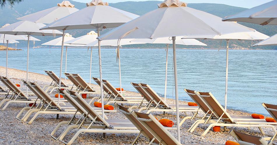 Sirenes-Beach-Resort-BEACH