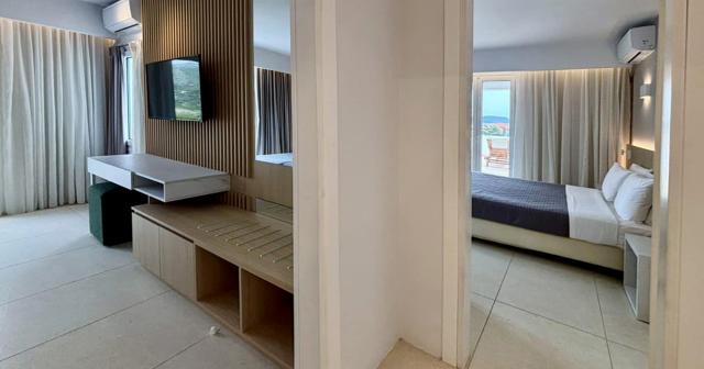 Sirenes-Beach-Resort-FAMILY-ROOM-2025-03