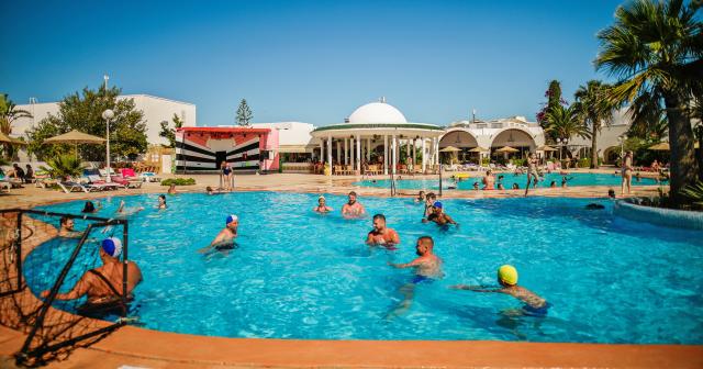 Zodiac-and-Aquapark-POOL-2025-02