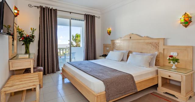 Zodiac-and-Aquapark-ROOM-2025-02