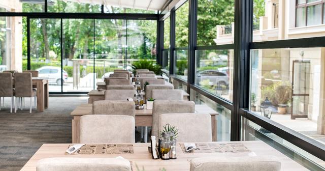 Cinema-RESTAURANT