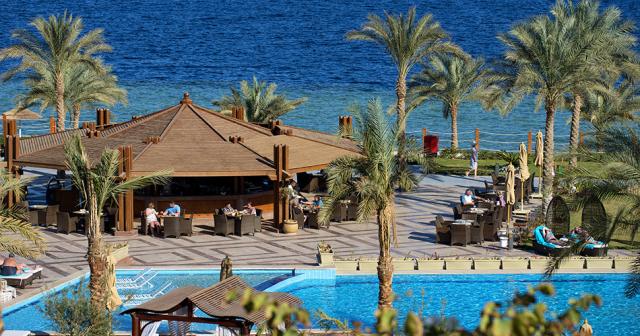 Sunrise-Montemare-Resort-POOL-BAR