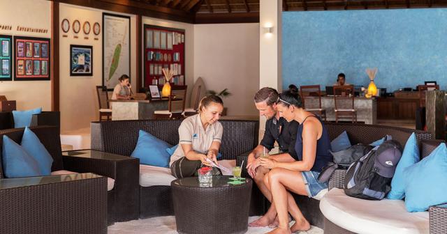 Vilamendhoo-Island-Resort-a-Spa-RECEPTION
