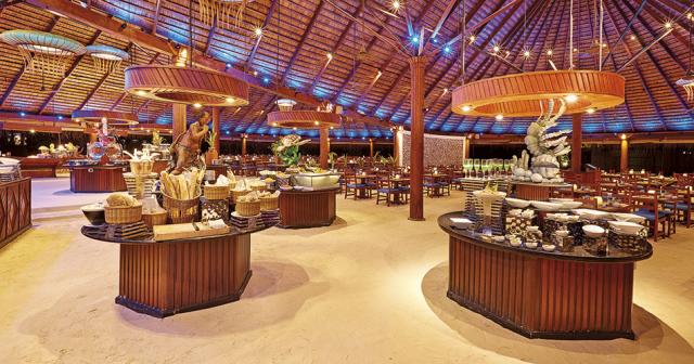 Kuredu-Resort-and-Spa-RESTAURANT