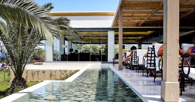 The-Ixian-Grand-and-The-Ixian-All-Suites-VERANDA-2021