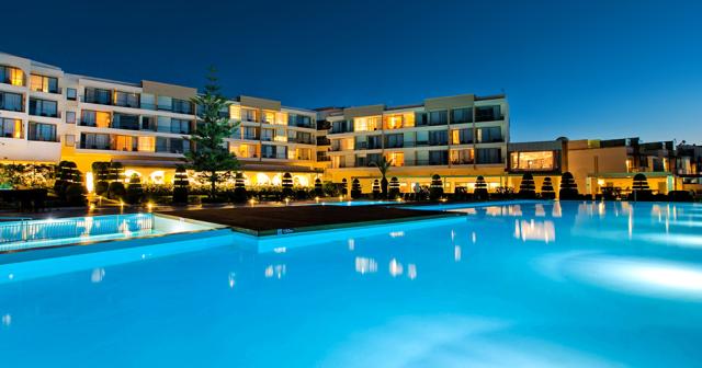 The-Ixian-Grand-and-The-Ixian-All-Suites-MAIN-2021