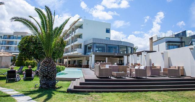The-Ixian-Grand-and-The-Ixian-All-Suites-OVERVIEW-2021-02