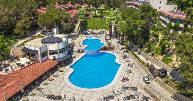 Melas-Holiday-Village-POOL-02
