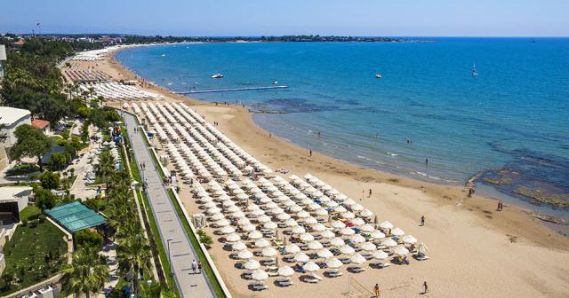 Melas-Holiday-Village-BEACH