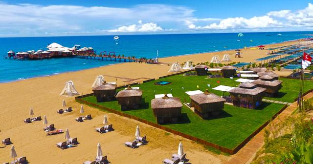 Vonresort-golden-coast-BEACH