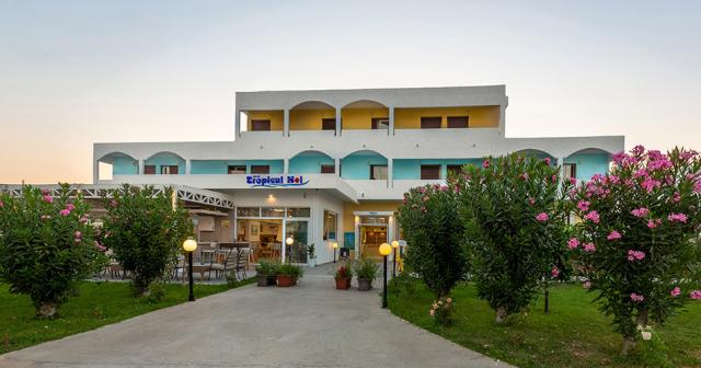 Tropical-Sol-ENTRANCE-2022