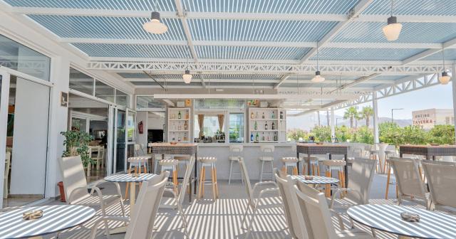 Tropical-Sol-2025-POOL-BAR-01