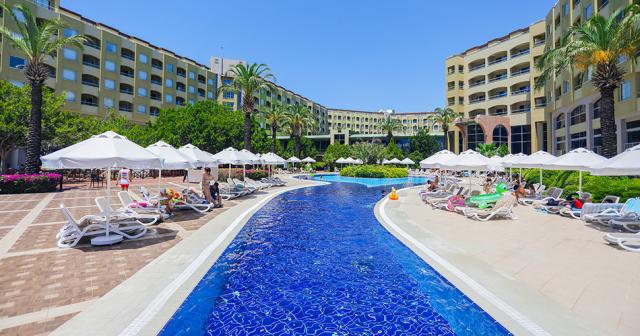 Selectum-Family-Resort-Side-RIVER-2022-02