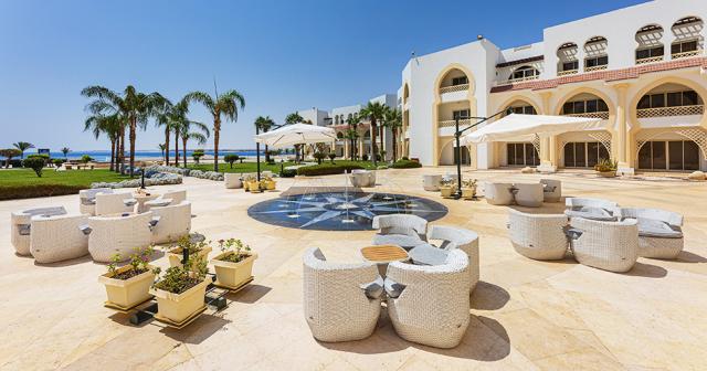 Old-Palace-Resort-LOBBY-BAR-TERRACE-2023