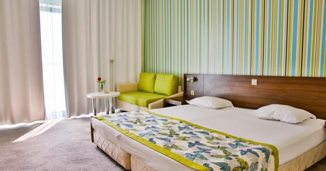 Park-Hotel-Golden-Beach-2025-ROOM