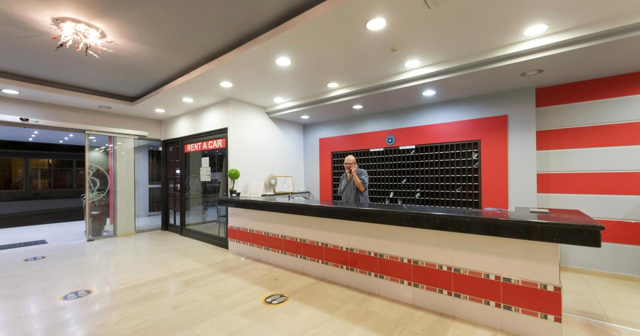 Evi-RECEPTION-2025
