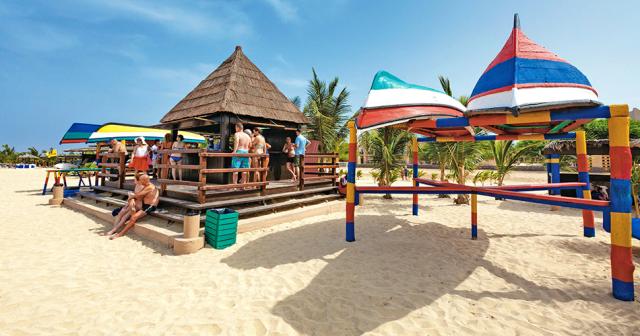 Riu-Funana-BEACH-BAR