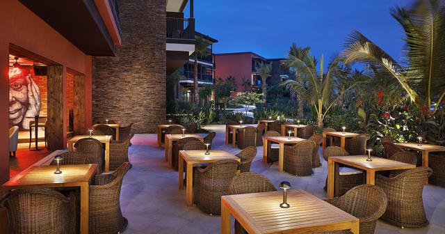 Hilton-Cabo-Verde-Sal-Resort-BAR-02