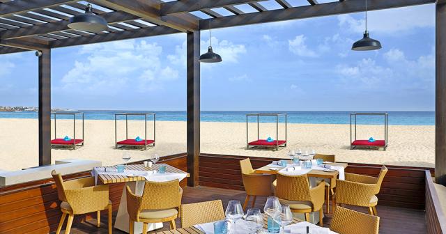 Hilton-Cabo-Verde-Sal-Resort-BEACH-RESTAURANT-01