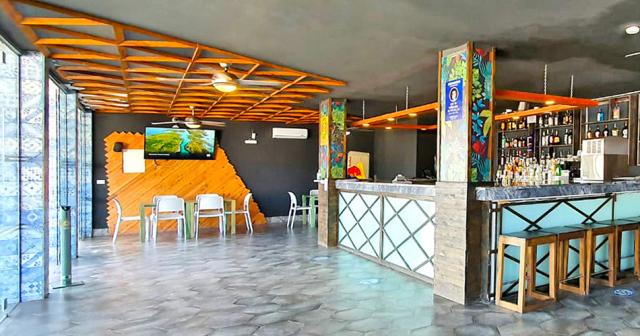 Halos-Casa-Resort-BAR-02