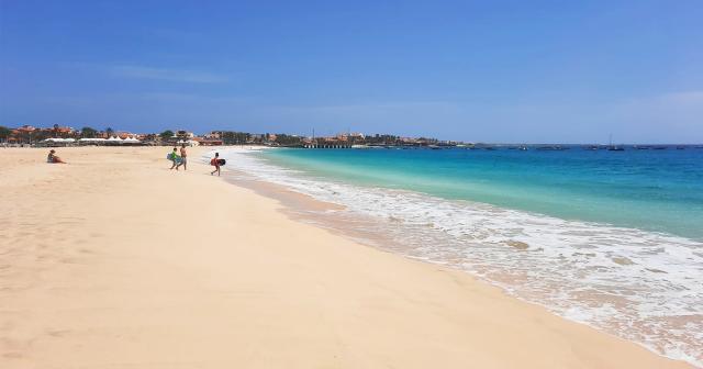 Halos-Casa-2025-BEACH-01