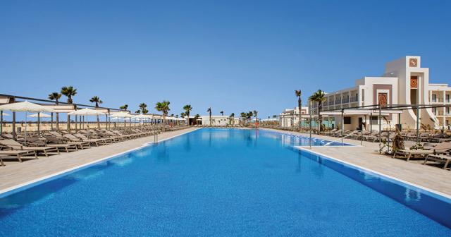 Riu-Palace-Santa-Marina-POOL