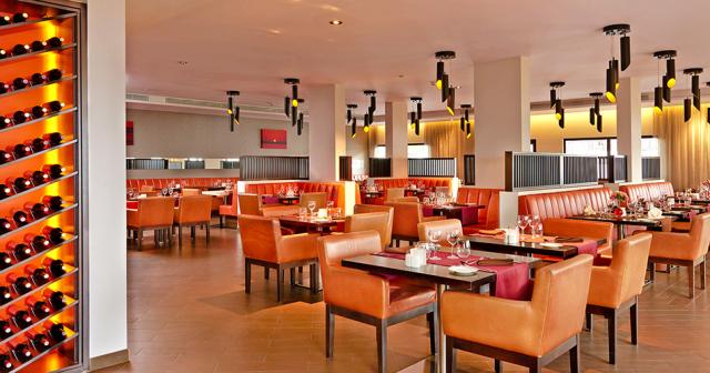 Melia-Dunas-Beach-Resort-and-Spa-RESTAURANT-01