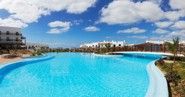 Melia-Dunas-POOL