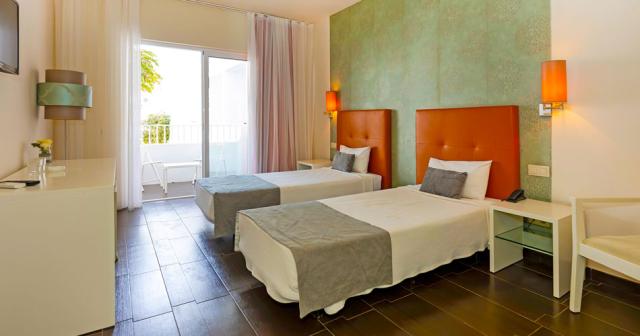 Ouril-Pontao-ROOM-2022