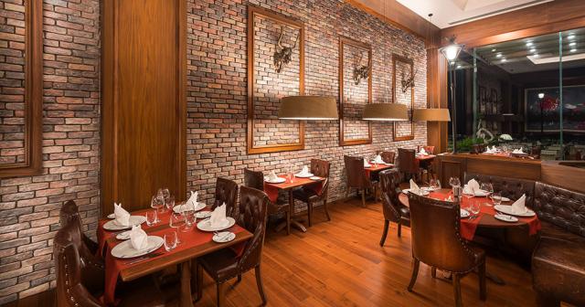 Concorde-Luxury-Resort-RESTAURANT-STEAKHOUSE