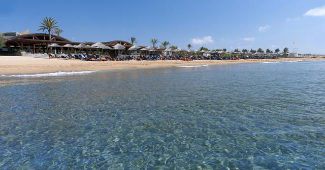 Noahs-Ark-Deluxe-Hotel-and-Spa-BEACH-2022-02