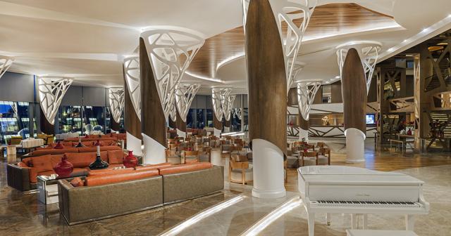 Noahs-Ark-Deluxe-Hotel-and-Spa-LOBBY