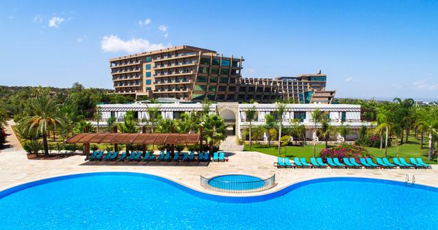 Noahs-Ark-Deluxe-Hotel-and-Spa-MAIN