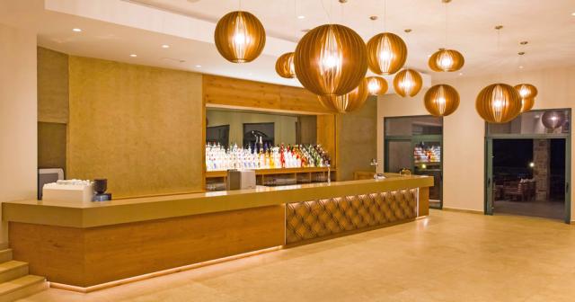 Nana-Golden-Beach-BAR