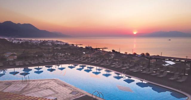 Grand-Blue-Beach-SUNSET