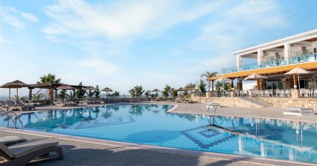 Grand-Blue-Beach-POOL-2025-04