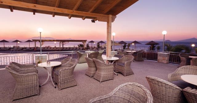 Grand-Blue-Beach-SERENITY-BAR-2025-NEW-01