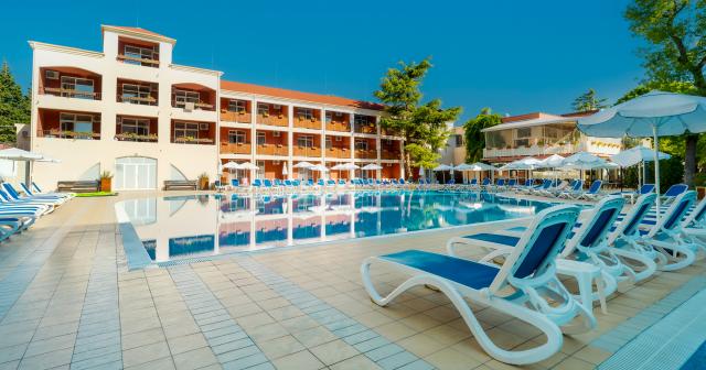 Asteria-Family-Sunny-Beach-POOL-2025-02