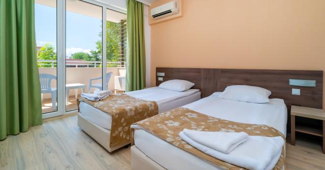 Asteria-Family-Sunny-Beach-SUITE-ROOM-2025-02