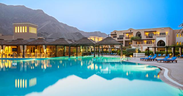 Miramar-Al-Aqah-Beach-Resort-POOL-01