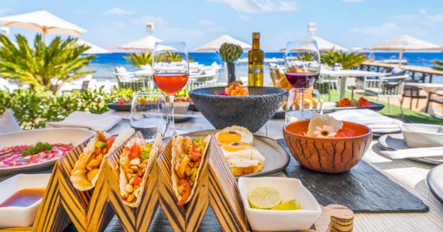 Domina-Coral-Bay-RESTAURANT-BEACH-2025-02