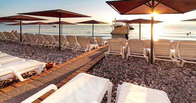 Golden-Lotus-BEACH