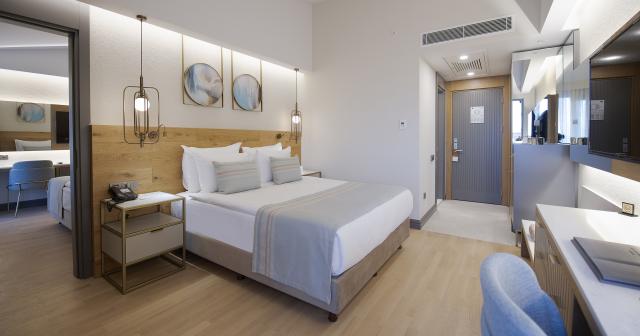 Miramare-Beach-FAMILY-SUPERIOR-ROOM-2024