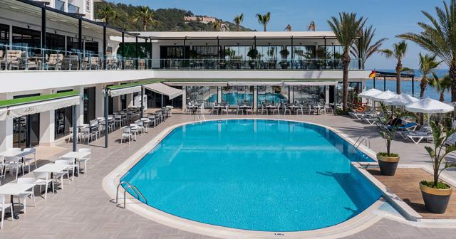 TURECKO-Aria-Resort-and-Spa-RELAX-POOL-2023-NEW