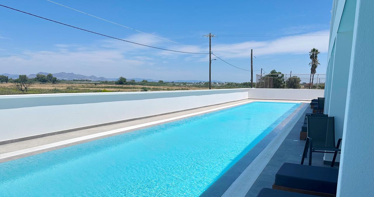 Giakalis-Natura-Resort-SWIM-UP-ROOM