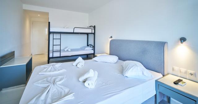 Giakalis-Aqua-Park-Resort-FAMILY-ROOM
