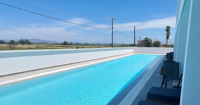 Giakalis-Natura-Resort-SWIM-UP-ROOM
